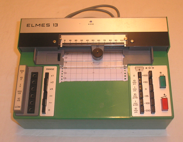 Kompensations Linienschreiber Model ELMES 13 der Fa. Staub + Co AG Richterswil - Schweiz - Fertigungsjahr ca. 1993