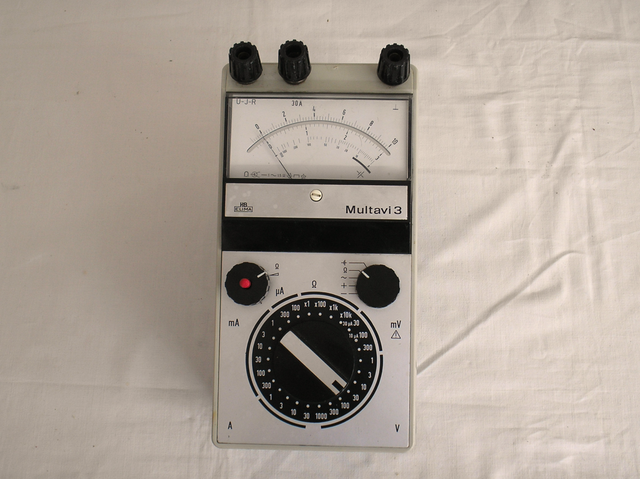 Multimeter Modell Multavi 3 mit Fet. Verstärker von Hartmann & Braun - Frankfurt a/M - Fertigungsjahr 1977