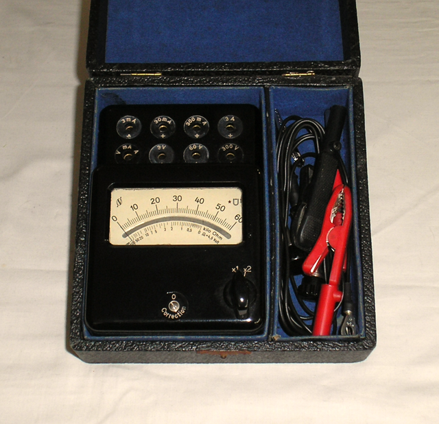 Multimeter Modell PAD - Gleichstrom - Josef Neuberger - München - Fertigungsjahr 09.1943