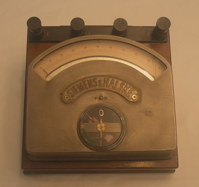 Gleichstrom Wattmeter 100 V / 5 Ampere von Siemens & Halske - Berlin - Fertigungsjahr ca. 1905