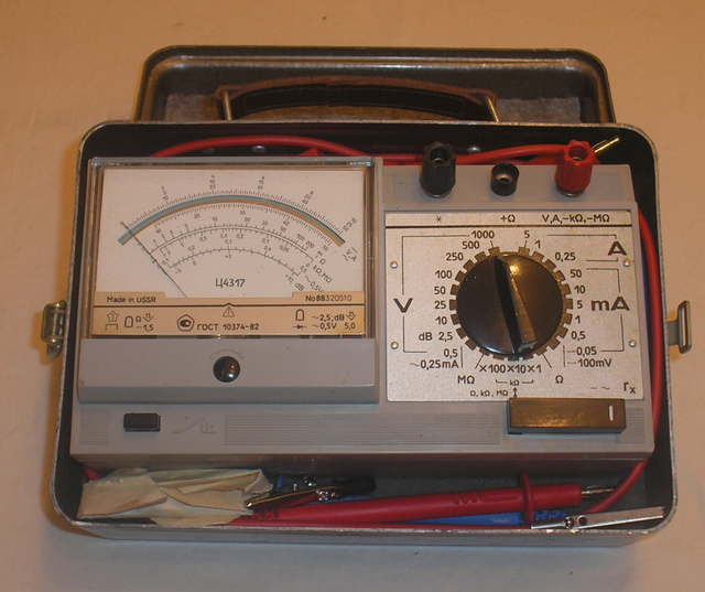 Automatik Multimeter Modell U 4317 UDSSR - Fertigungsjahr 1988