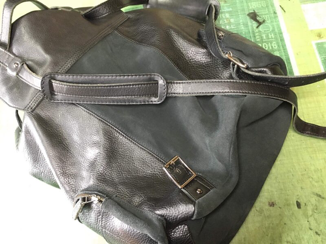 リュックのショルダー位置をリメイク 森山工房 ハンドメイドレザーバッグ 革財布の専門店