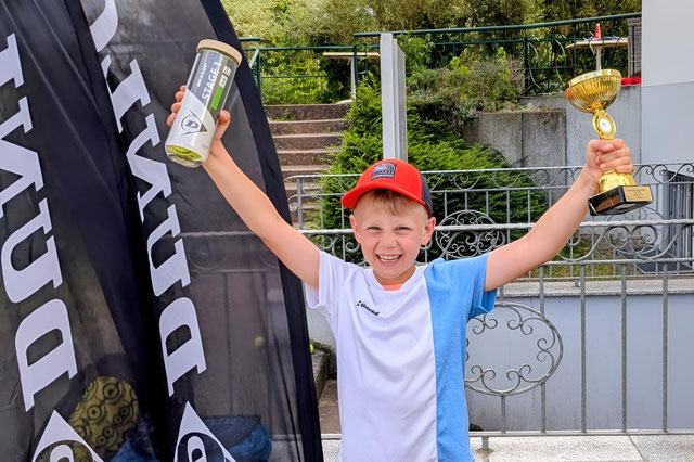 Kinder des 1. TC Magdeburg beim Tennisturnier Talentinos Team Challenge U8 und U9 beim TC Sandanger