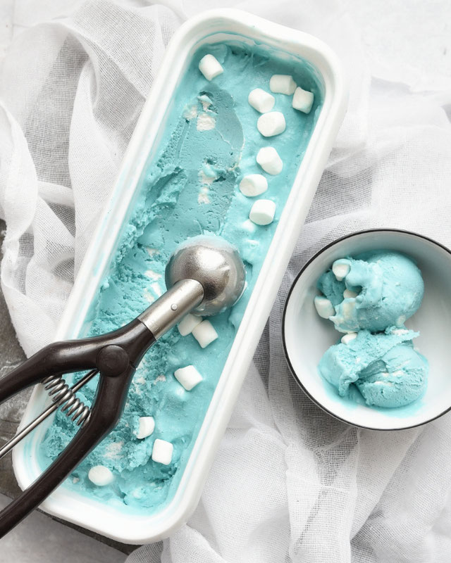 Schlumpf-Eis. Ohne Eismaschine, ohne Rühren. - mix dich glücklich ...