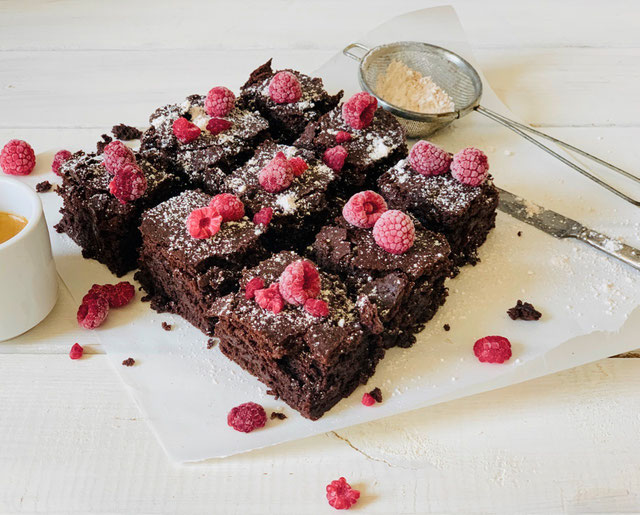 Brownies mit gefrorenen Himbeeren - Bertls-Kitchen!