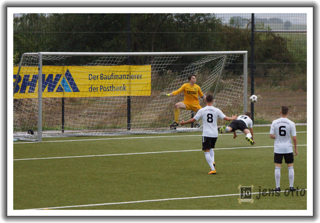 Per Flugkopfball erzielte Andreas Schoch das 1:0 (17.)