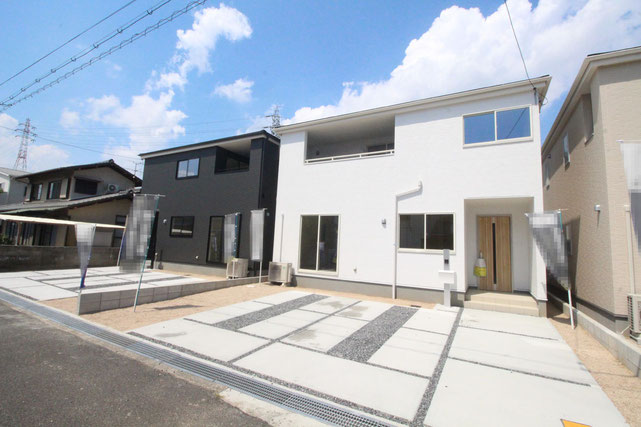 岡山市中区平井の新築 一戸建て 分譲住宅の外観写真