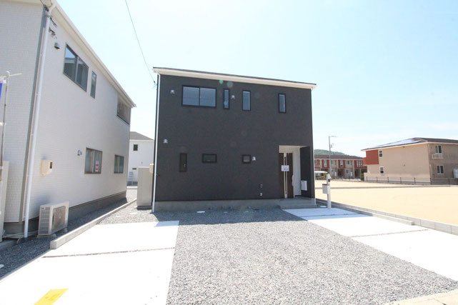 岡山市東区瀬戸町万富の新築 一戸建て 分譲住宅の外観写真