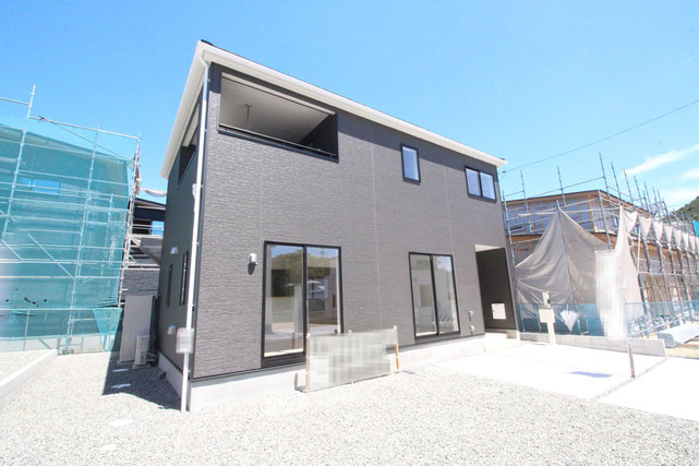 玉野市長尾の新築 一戸建て 分譲住宅の外観写真