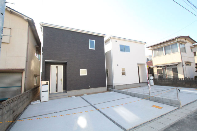 岡山県岡山市南区築港新町の新築 一戸建て 分譲住宅の外観写真