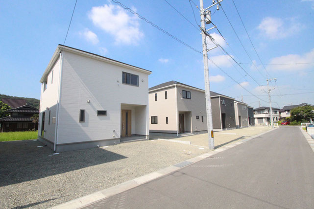 玉野市槌ケ原の新築 一戸建て 分譲住宅の外観写真