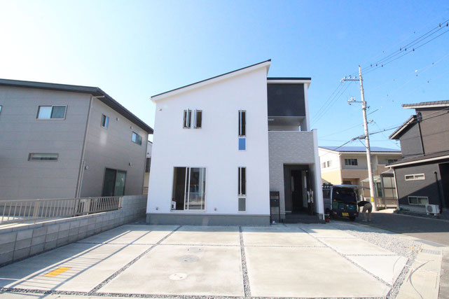 岡山市中区桑野の新築 一戸建て 分譲住宅の外観写真