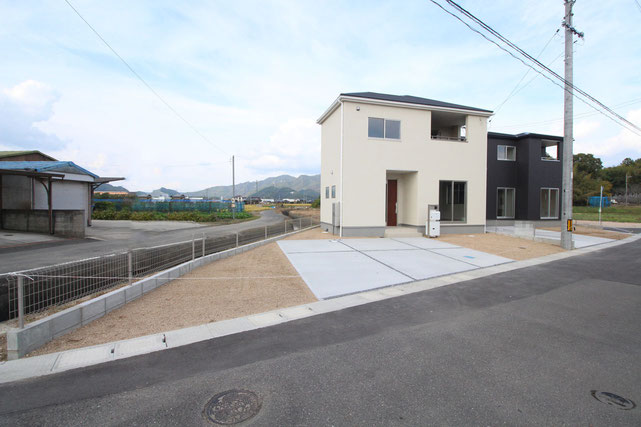 岡山県瀬戸内市長船町服部の新築 一戸建て 分譲住宅の外観写真