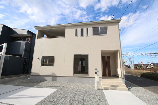 岡山県総社市清音上中島の新築 一戸建て 分譲住宅の外観写真