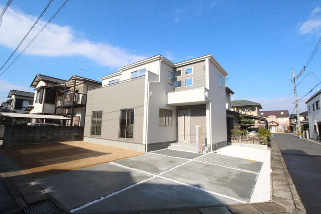 岡山市住所の新築 一戸建て 分譲住宅の外観写真