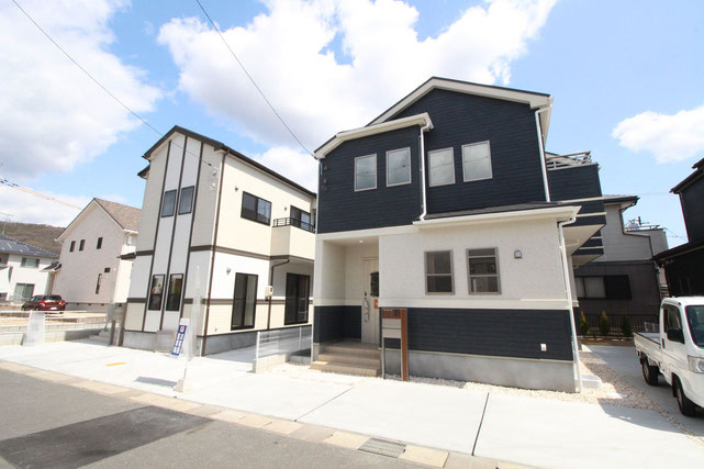 岡山市住所の新築 一戸建て 分譲住宅の外観写真