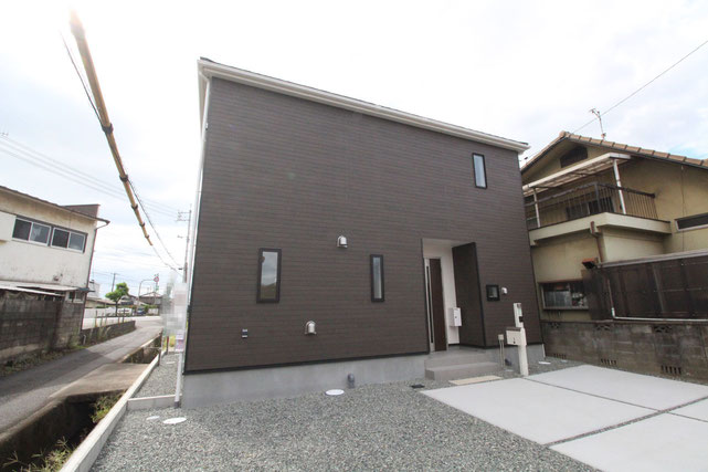 倉敷市中畝の新築 一戸建て 分譲住宅の外観写真