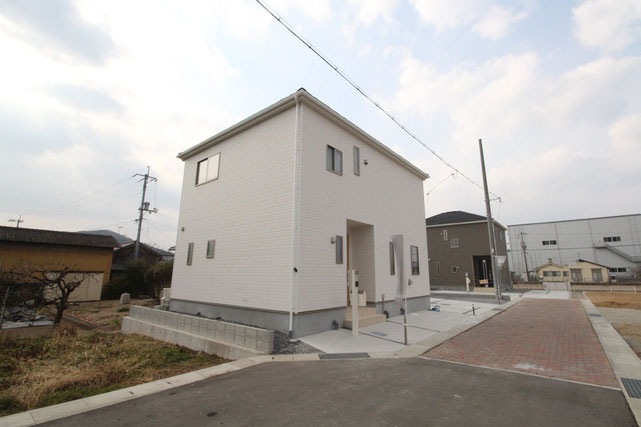 岡山県瀬戸内市長船町福里の新築 一戸建て 分譲住宅の外観写真