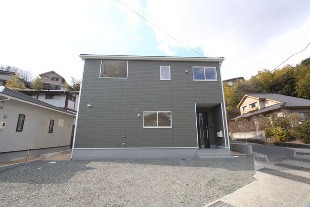 岡山市中区円山の新築 一戸建て 分譲住宅の外観写真