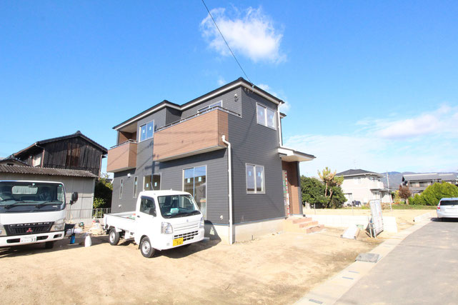 岡山県瀬戸内市長船町福岡の新築 一戸建て 分譲住宅の外観写真