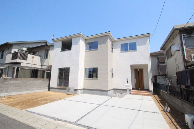 岡山市南区築港緑町の新築 一戸建て 分譲住宅の外観写真