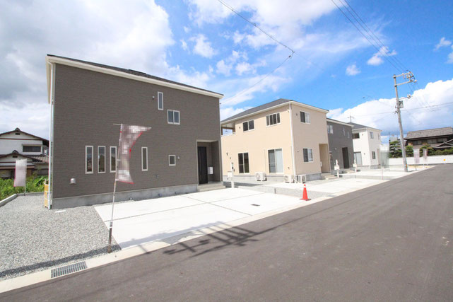 岡山県倉敷市中畝5丁目の新築 一戸建て 分譲住宅の外観写真