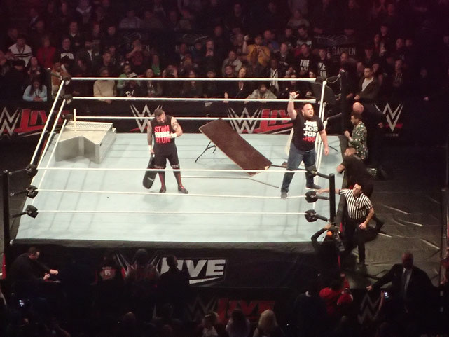 Final Moments in MSG See Joe and Owens Celebrating.