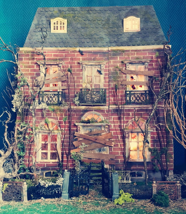 Haunted dollhouse - verlassenes Puppenhaus