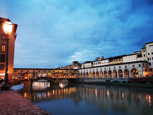 Ponte Vecchio au couché du soleil