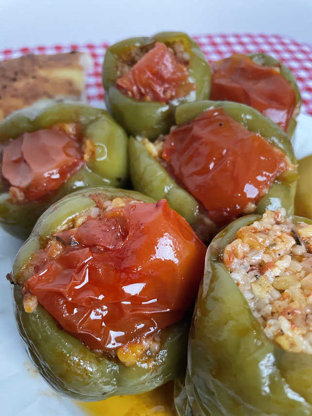 Gefüllte Paprika mit Olivenöl: vegetarisches Rezept - Alles Türkei