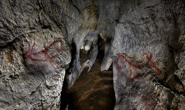 Cueva de Covalanas (Ramales, Cantabria).