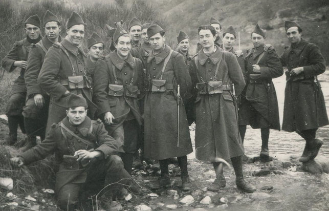 Capotes 1938 au 22eme RTT en 1939