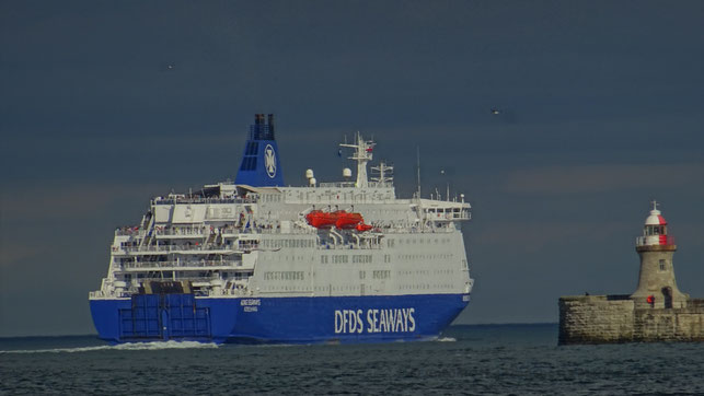 M/V King Seaways quittant North Shields en direction de IJmuiden.