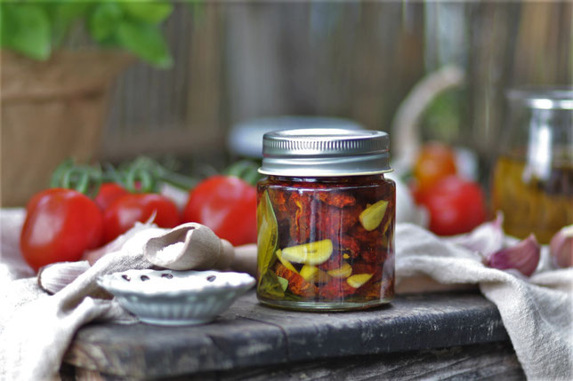 getrocknete Tomaten im Glas