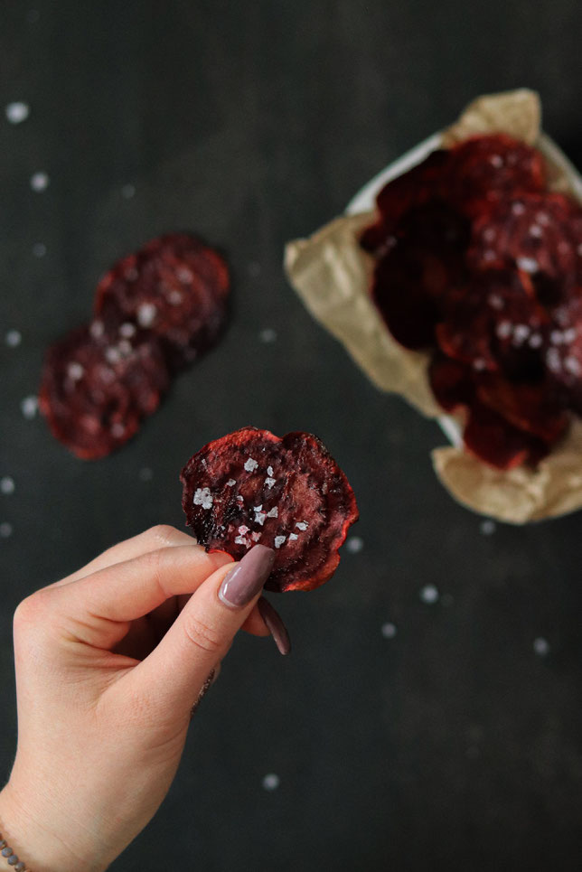 Rote Beete Chips mit Salz