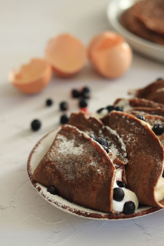 Kakaopalatschinken mit Frischkäsecreme