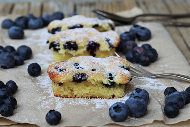 Heidelbeer Blechkuchen