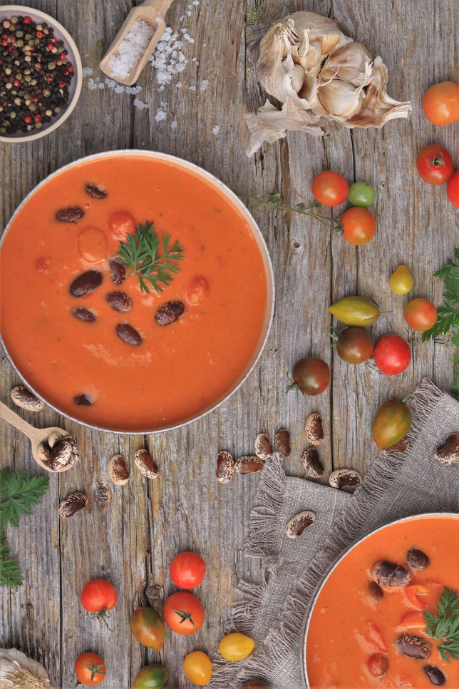 Tomatensuppe mit Bohnen