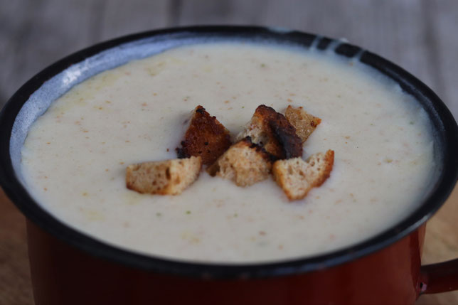 Schottsuppe mit Croutons
