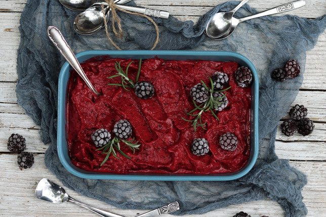 Frozen Joghurt mit Beeren