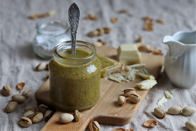 Pistaziencreme im Glas