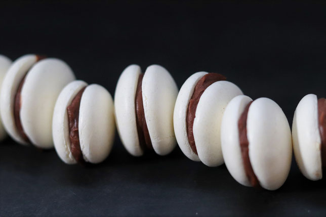 Windgebäck mit Schokocremefüllung