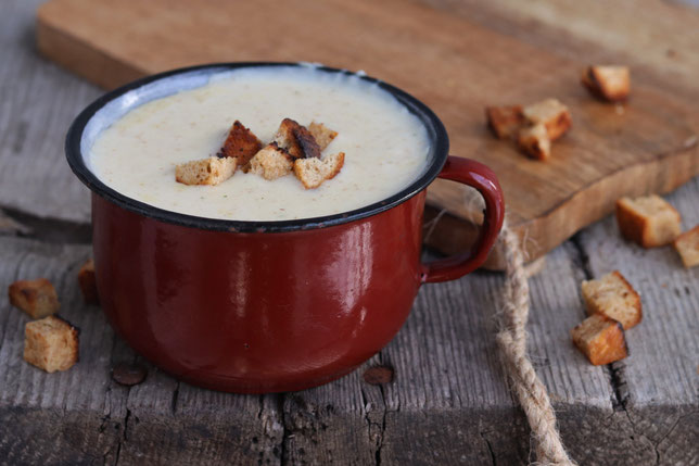 Salzburger Schottsuppe in einer Tasse
