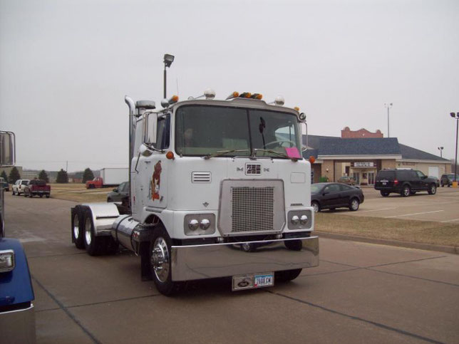 1975 Mack truck