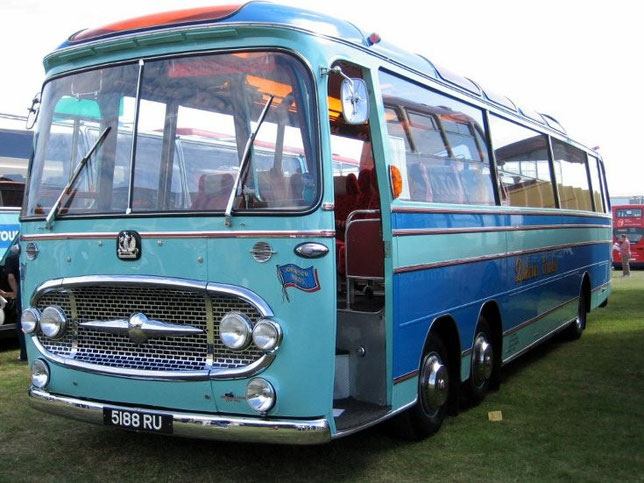 Three-axle classic Bedford bus