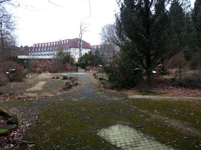 Haus Brandenburg und der verwaiste Minigolfplatz