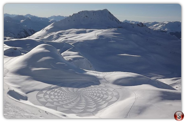 Cerchi sulla neve di Simon Beck