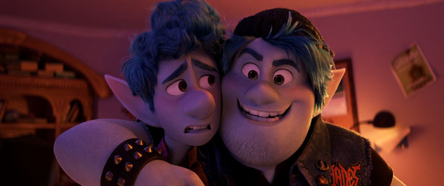 Ian (à gauche) et son frère Bradley sont à la recherche des restes de magie qui existent encore (©Pixar/Disney).