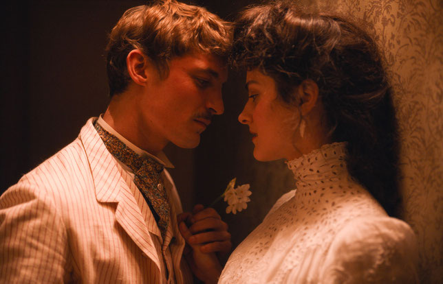 Pierre Louÿs (Niels Schneider) et Marie de Régnier (Noémie Merlant), amants sulfureux (©Memento Films).