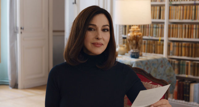 Giovanna (Monica Bellucci) est une ancienne soprano déclarée morte par erreur et qui se lamente d'être tombée dans l'oubli (©StudioCanal).